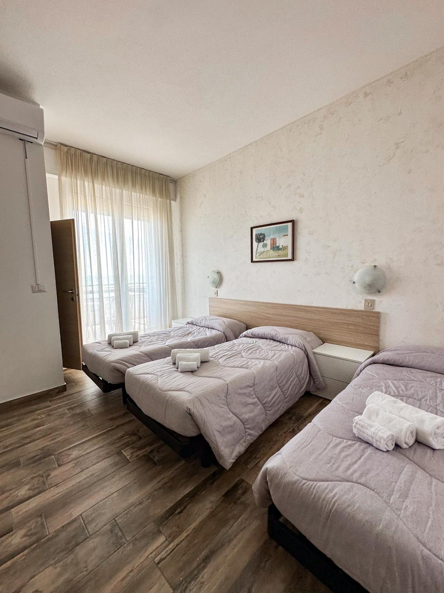 Hotel Re Leone Rimini Exterior photo