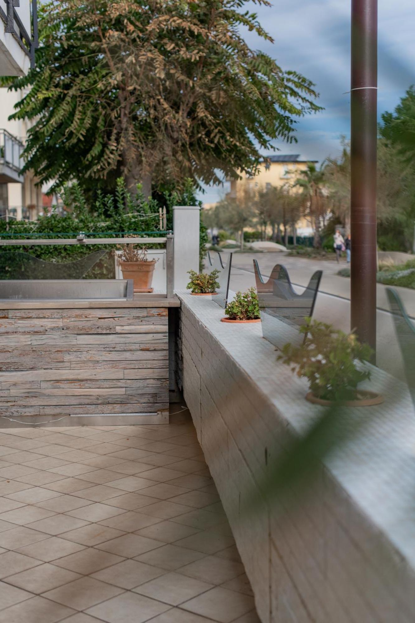 Hotel Re Leone Rimini Exterior photo