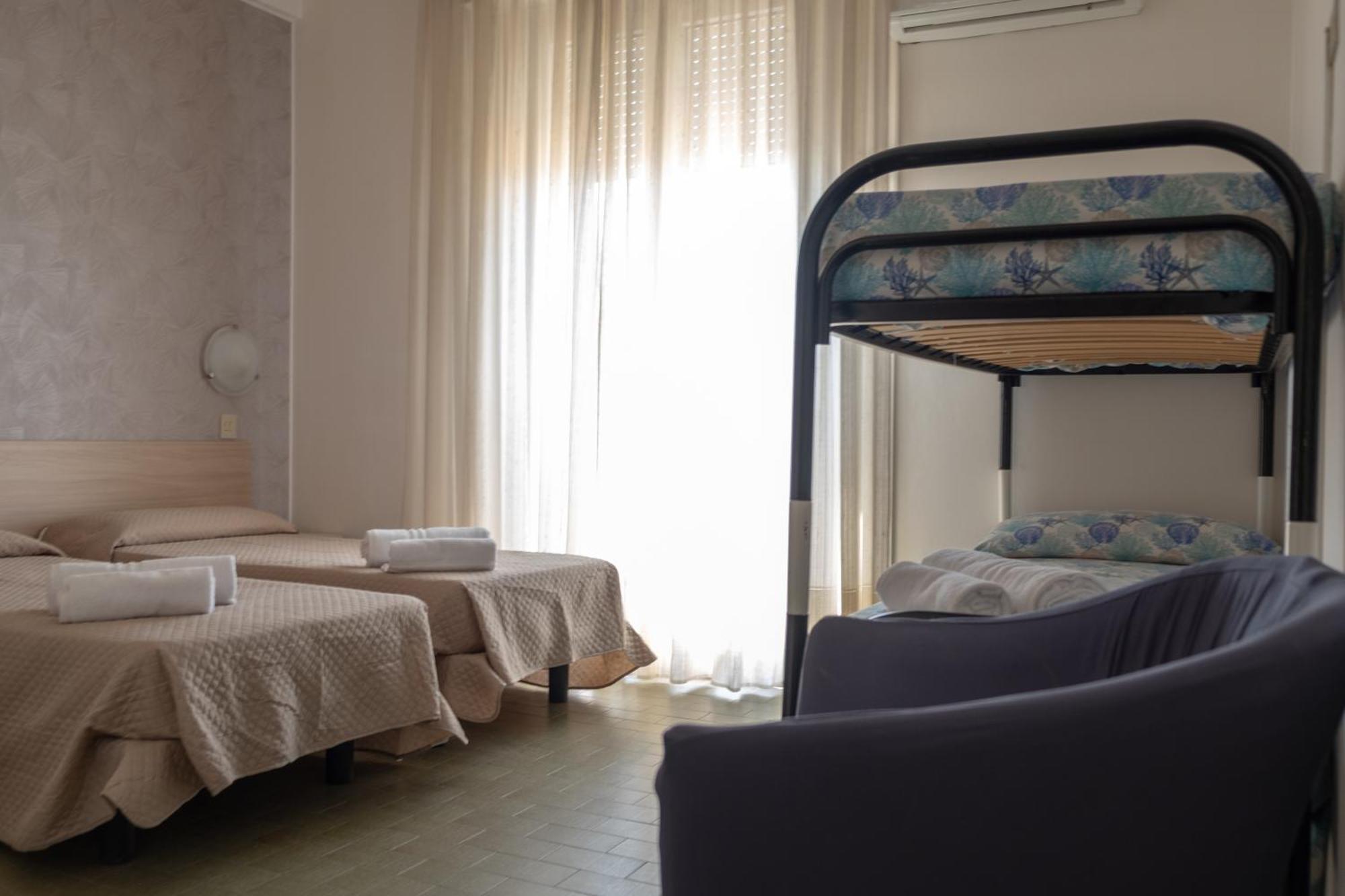 Hotel Re Leone Rimini Exterior photo