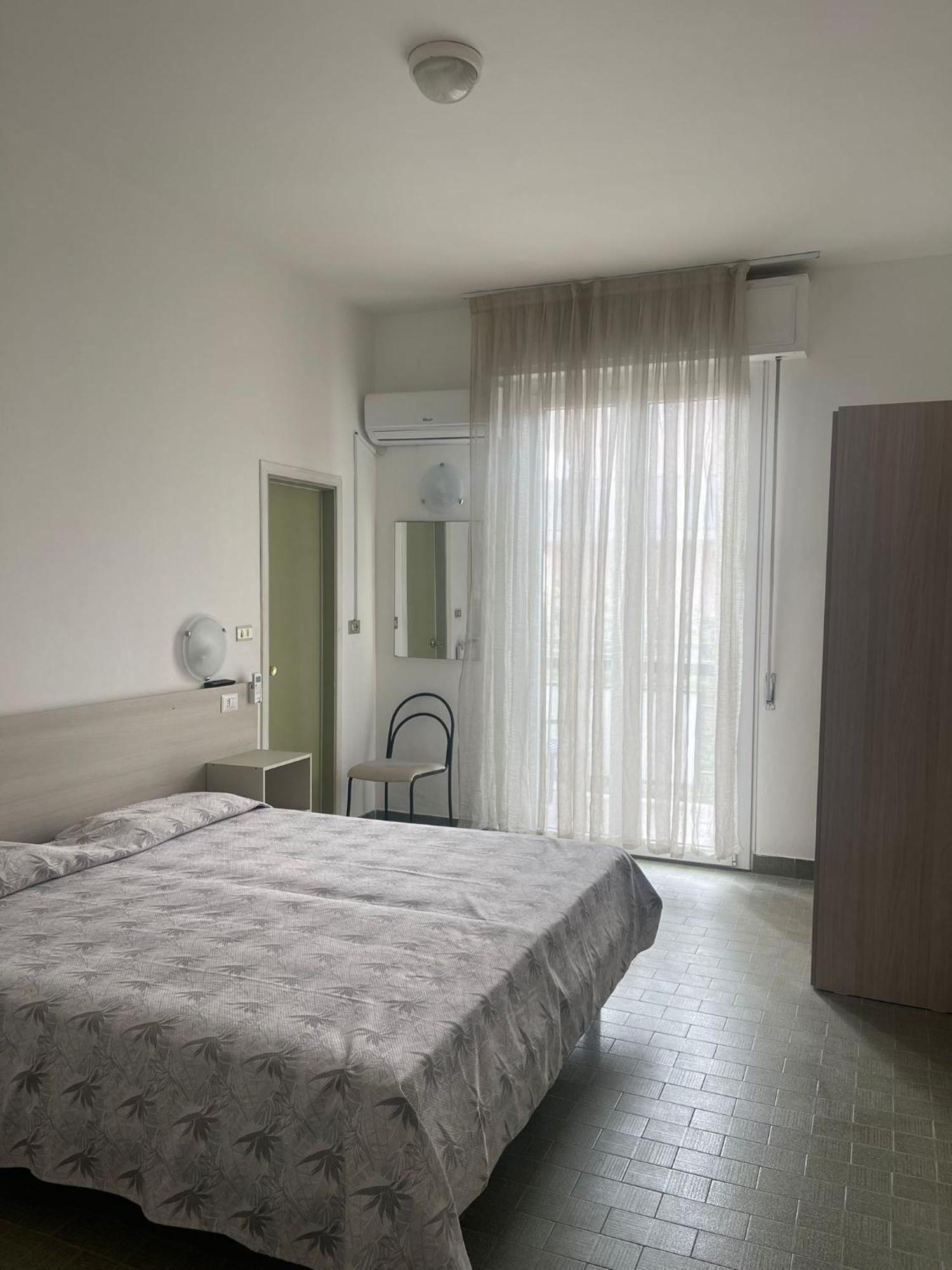 Hotel Re Leone Rimini Exterior photo